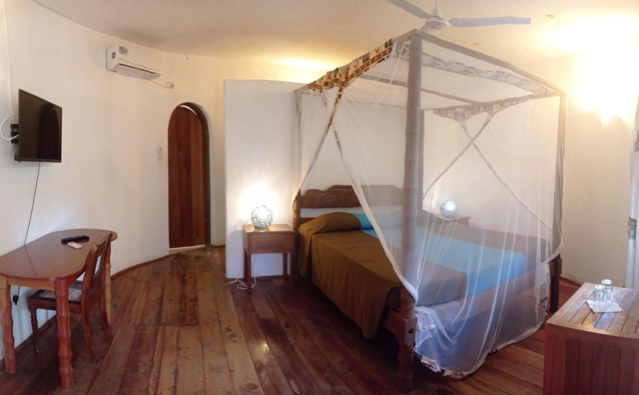 Lily Palm Resort Watamu Buitenkant foto
