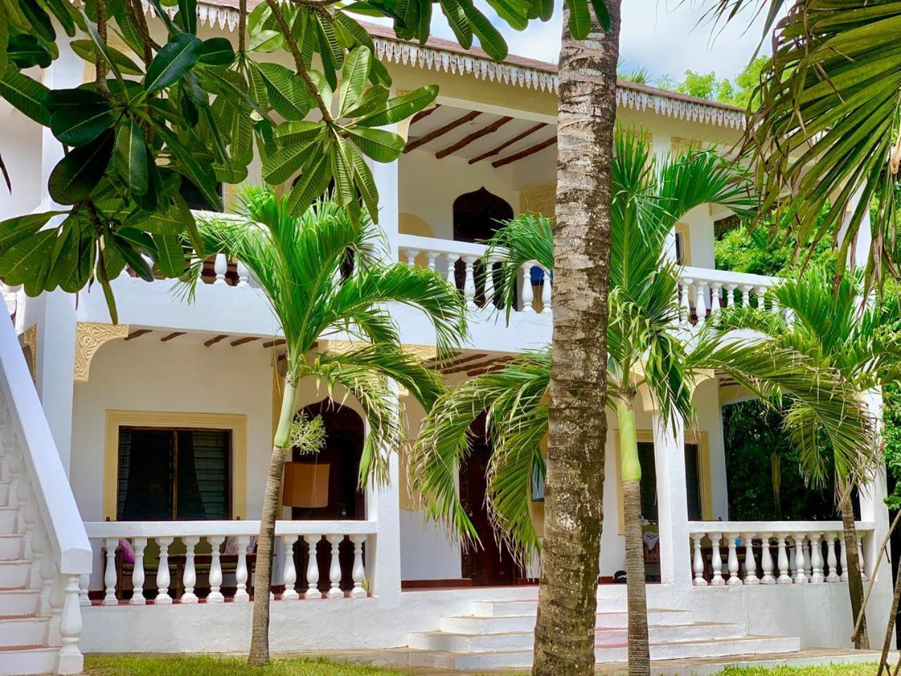 Lily Palm Resort Watamu Buitenkant foto